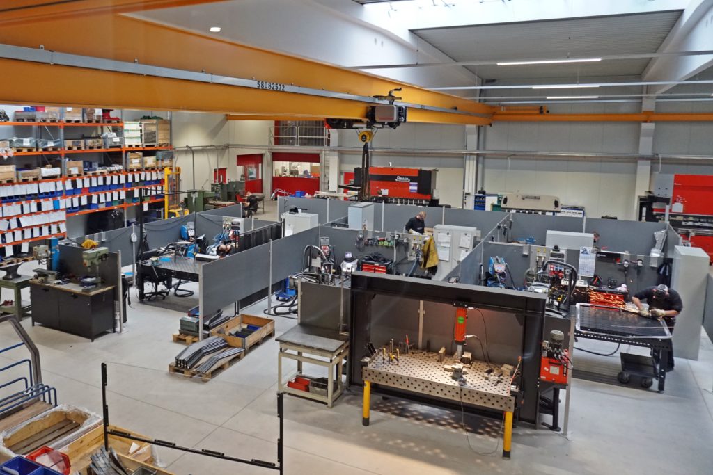 Die moderne, neue Werkstatt der MEOS GmbH in Kiel-Melsdorf.