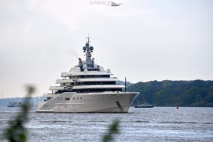 Luxuryyacht Eclipse in Hamburg