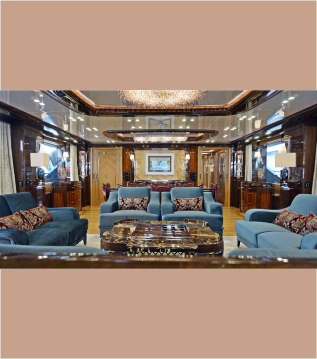 Saloon auf dem Hauptdeck Viatoris Conrad Shipyard Superyacht Monaco Yacht Show